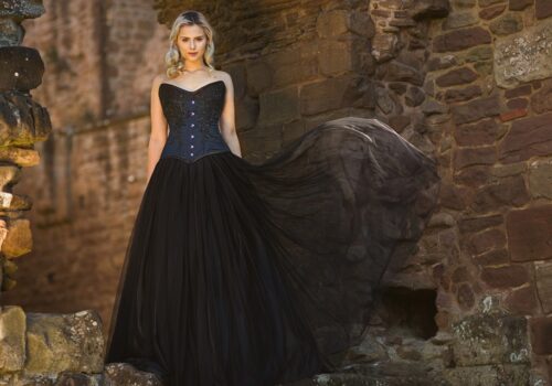 What to Wear with Gothic Wedding Dress